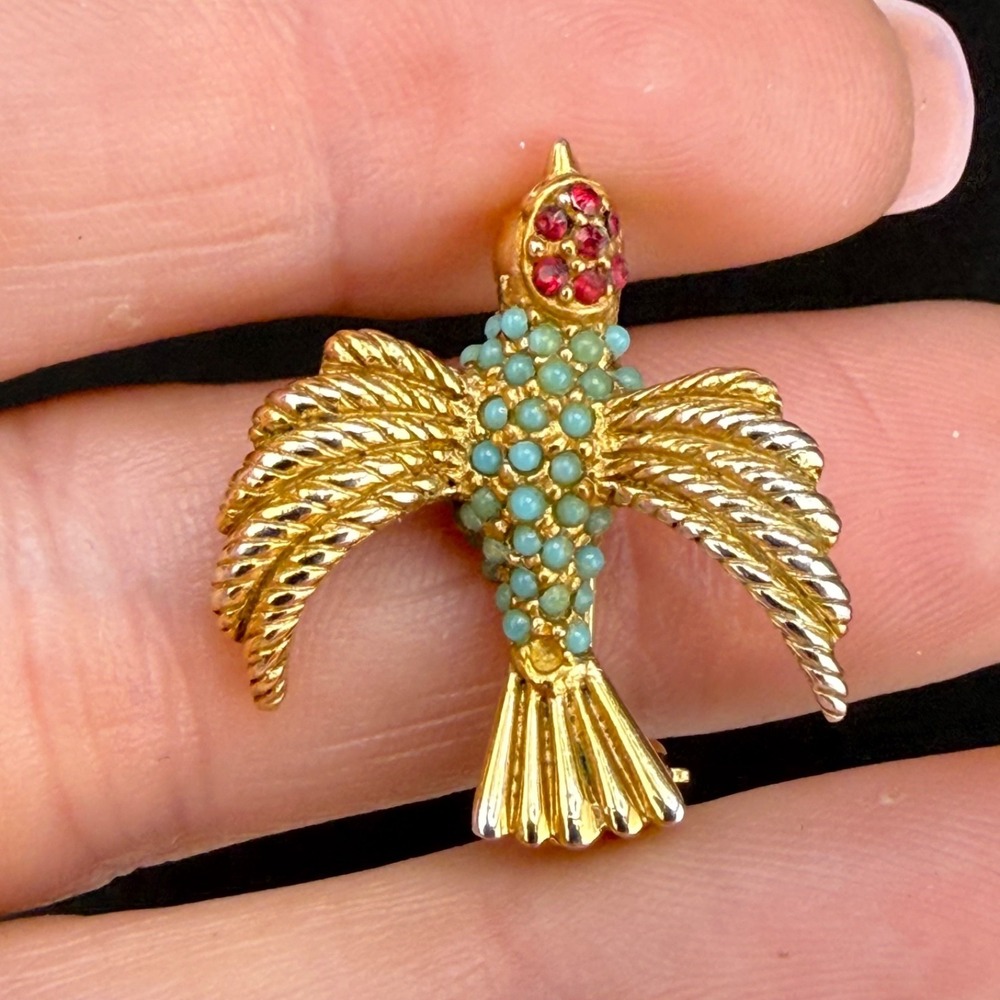 Vintage Ciner Bird Brooch Gold Tone Bead Rhinestone Signed - Picture 1 of 10